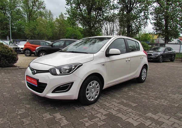 Hyundai i20 cena 18800 przebieg: 216000, rok produkcji 2013 z Ropczyce małe 172